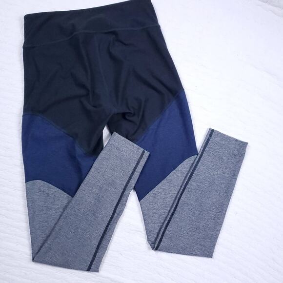 Outdoor Voices Womens 7/8 Springs Colorblock Leggings Charcoal/Navy/Graphite| M - Picture 9 of 13